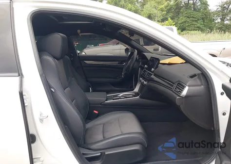 2021 Honda Accord Sport 2.0T z USA, uszkodzony, nr VIN 1HGCV2F31MA016978